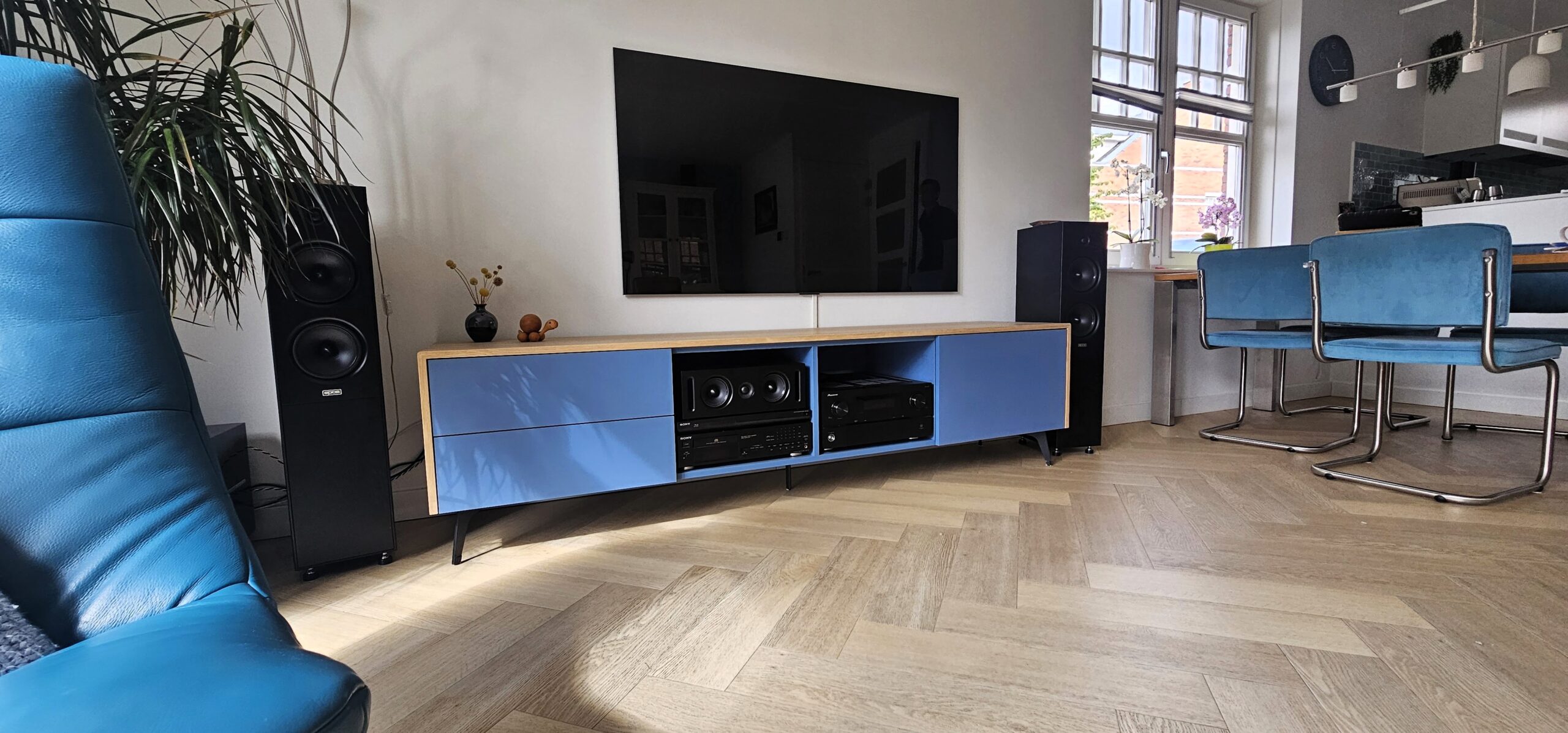 Tv Meubel Van Hout